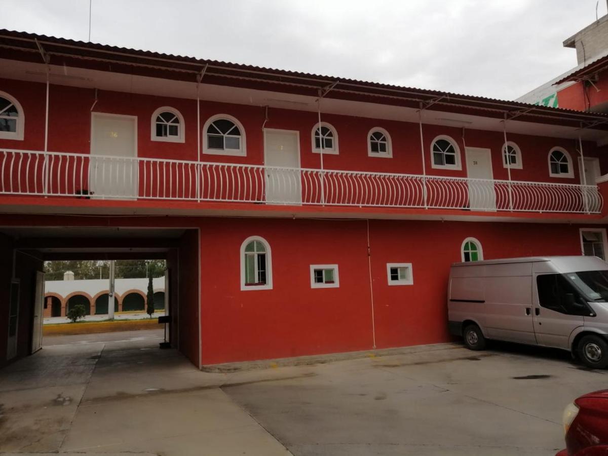 Hotel Real 카데레이타 데 몬테스 외부 사진